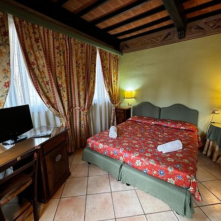 Villa Le Camelie Сиена Экстерьер фото