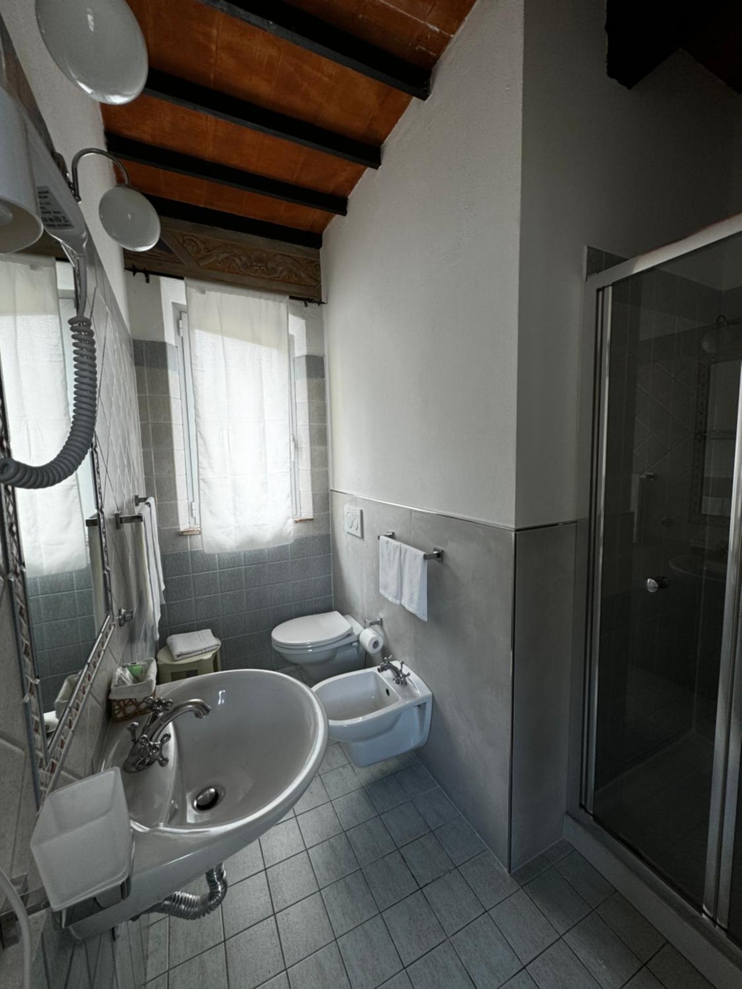 Villa Le Camelie Сиена Экстерьер фото